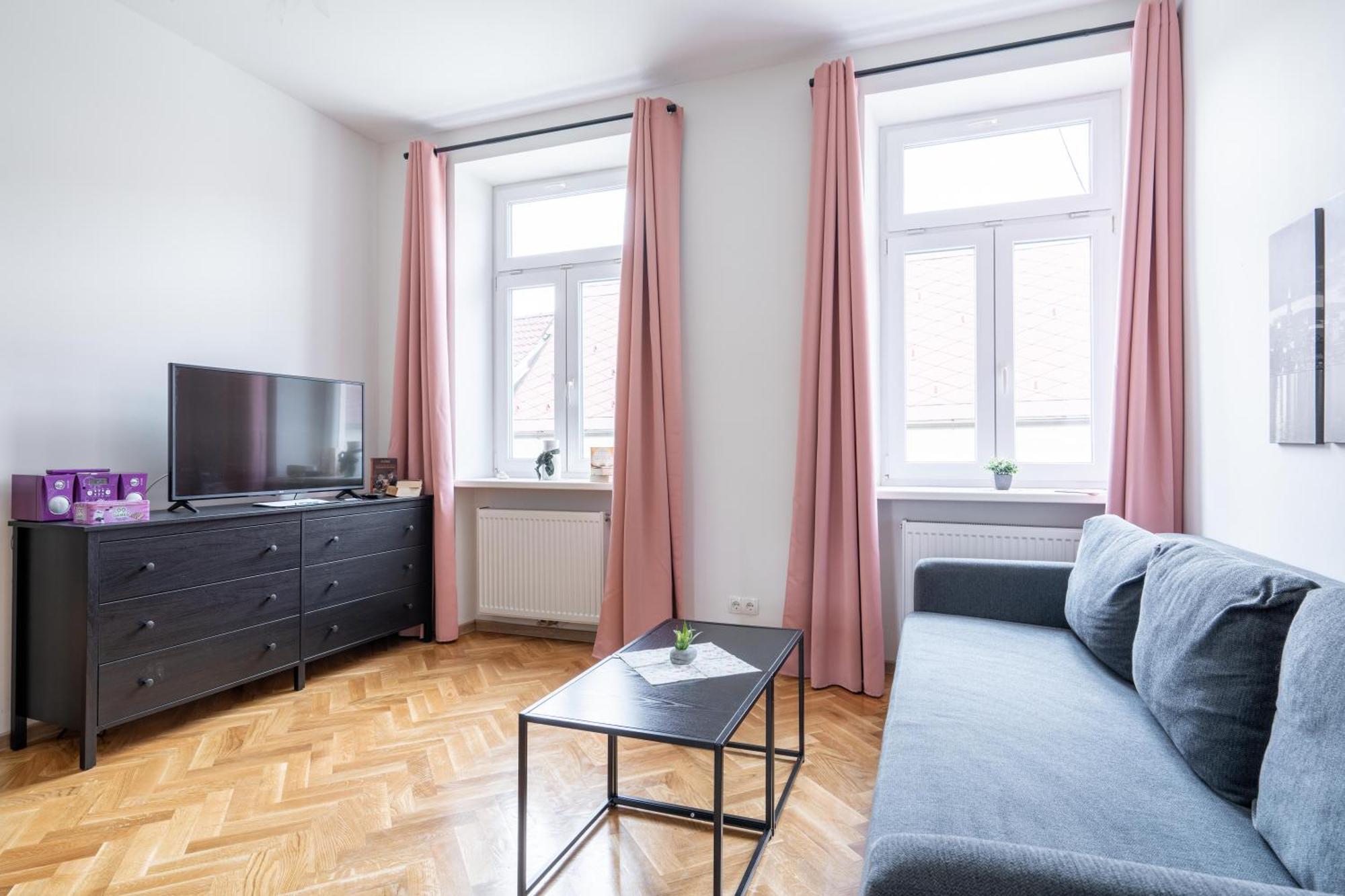 Revliving Apartments Eggenburg Экстерьер фото